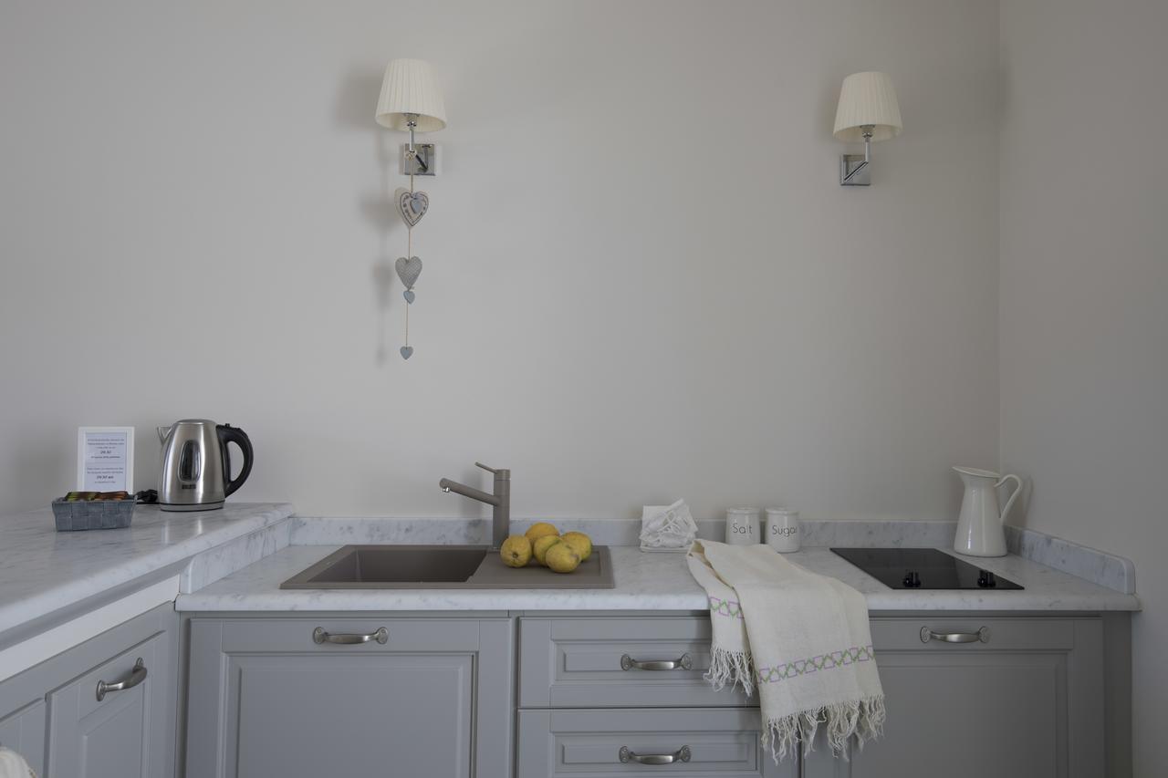 Maridea Casa Vacanza- Le Alcove Sul Mare Suites Ponza Exterior photo