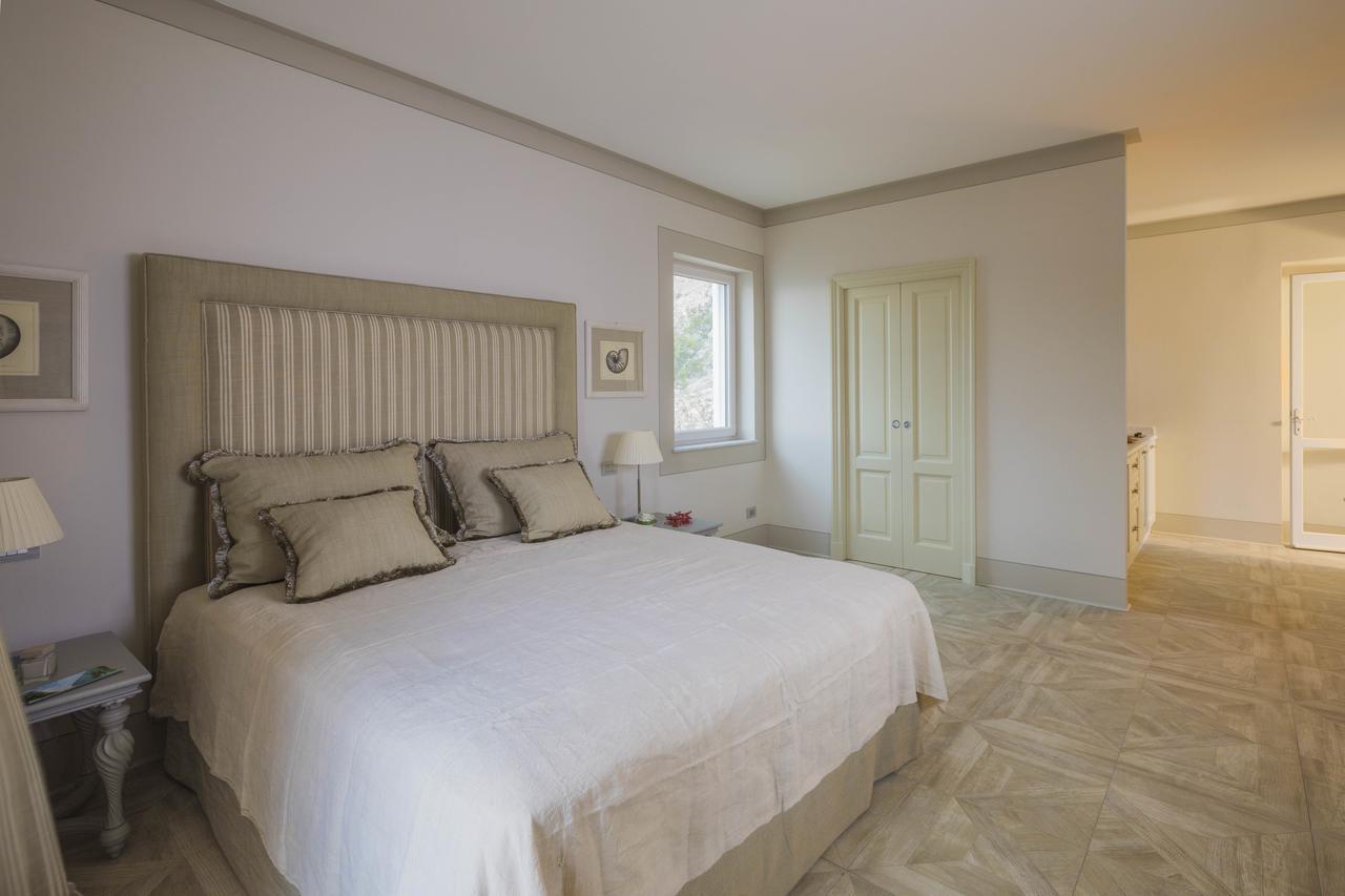 Maridea Casa Vacanza- Le Alcove Sul Mare Suites Ponza Exterior photo