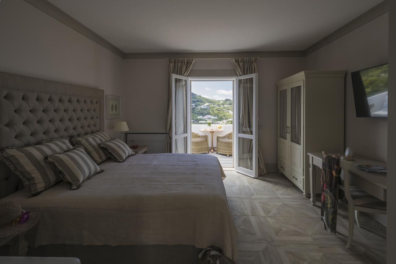 Maridea Casa Vacanza- Le Alcove Sul Mare Suites Ponza Exterior photo