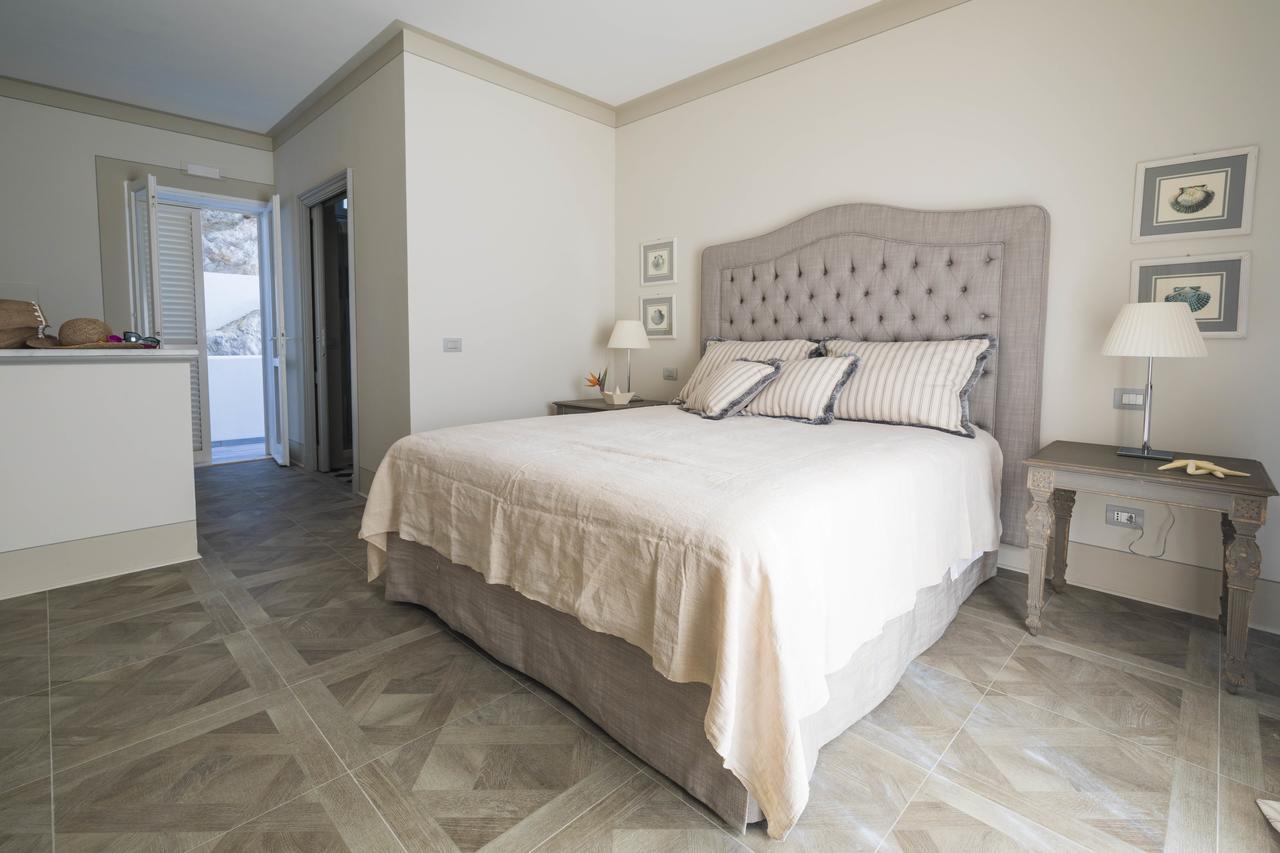 Maridea Casa Vacanza- Le Alcove Sul Mare Suites Ponza Exterior photo